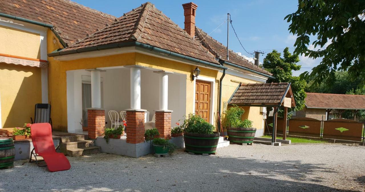 Hotel Kerka-Voelgyi Vendeghaz Kerkaszentkirály Exteriér fotografie